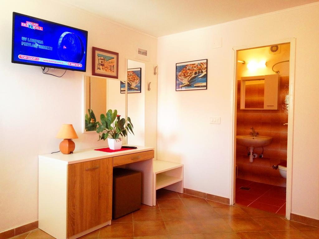 Guest House Kate Mlini Dış mekan fotoğraf
