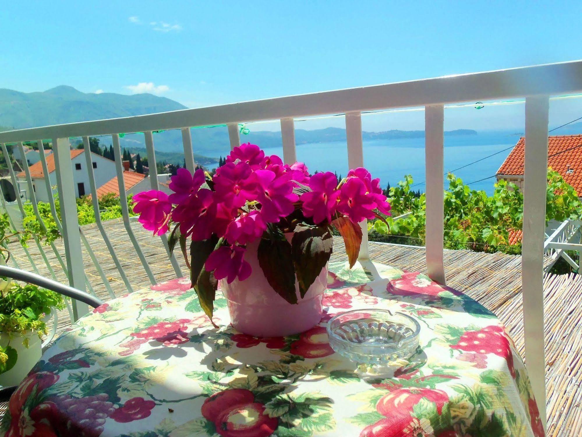 Guest House Kate Mlini Dış mekan fotoğraf