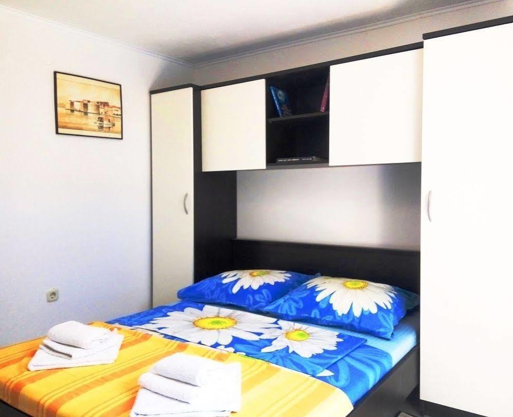Guest House Kate Mlini Dış mekan fotoğraf