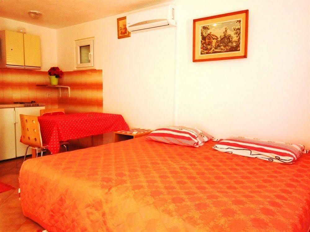Guest House Kate Mlini Dış mekan fotoğraf